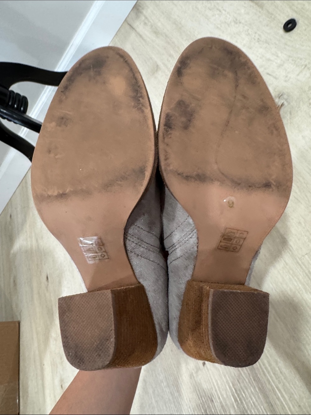 Jeffrey Campbell Light Gray beige Suede Ankle Booties - Picture 4 of 5
